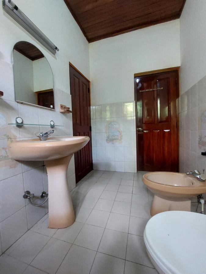 Mystique Hideout Hotel Kandy Buitenkant foto