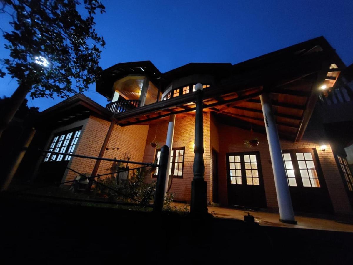 Mystique Hideout Hotel Kandy Buitenkant foto
