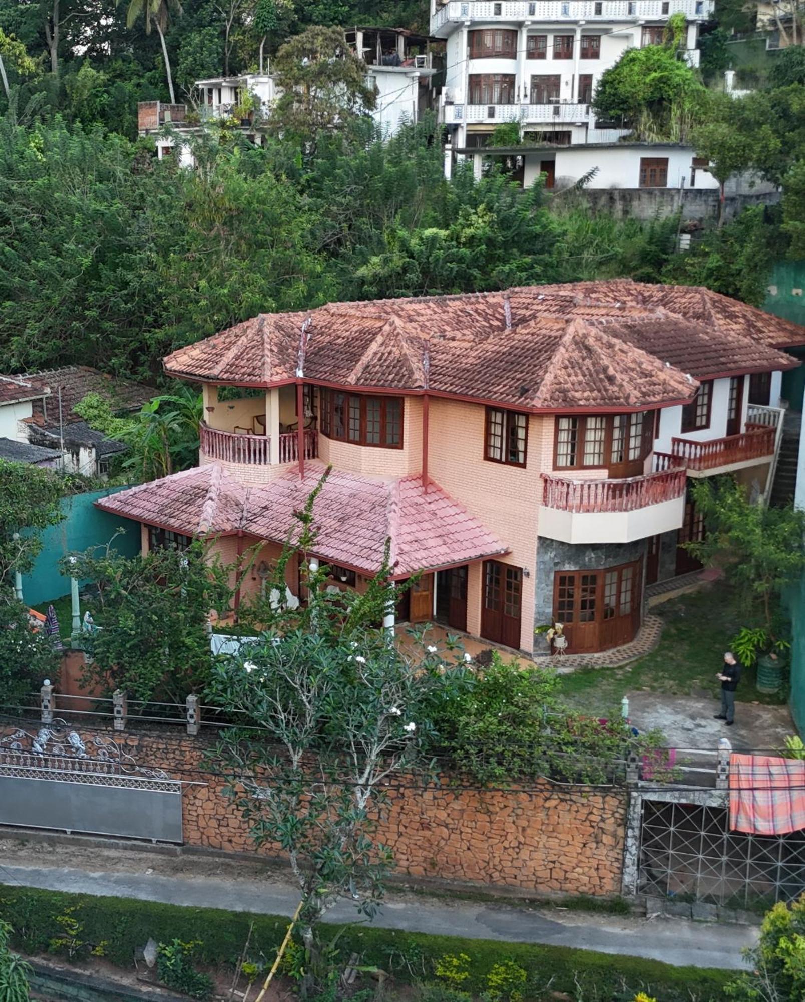 Mystique Hideout Hotel Kandy Buitenkant foto